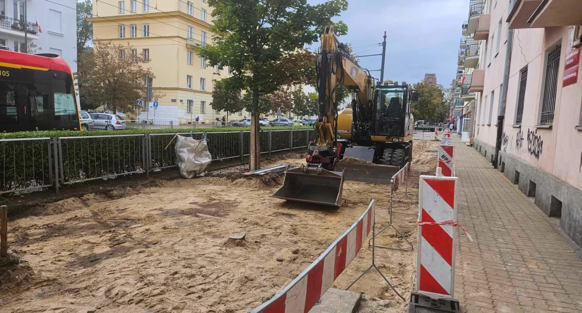parkowanie, Filtrowa mieszkańcy tracą kolejnych miejsc parkowania - zdjęcie, fotografia