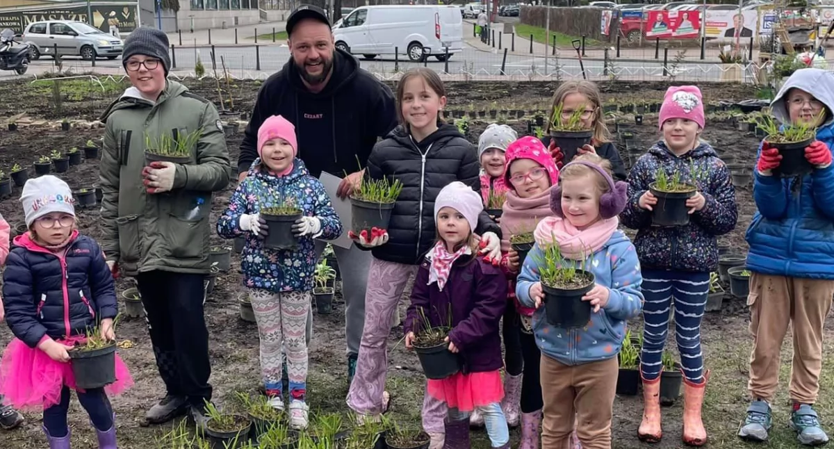 imprezy plenerowe, Jesienne porządki bazarku Mołdawskiej - zdjęcie, fotografia