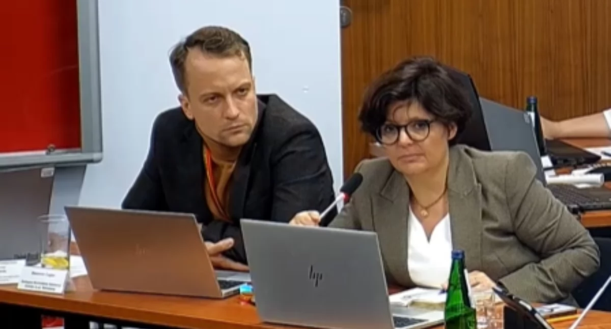 samorząd, Sprawa burmistrzów Glusman Cyglera gdzie raport - zdjęcie, fotografia