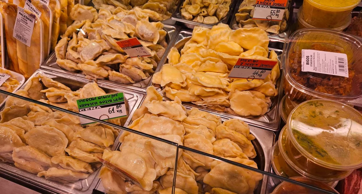 Gastronomiczna Ochota, Sklep Dziesięć najlepsze pierogi Ochocie - zdjęcie, fotografia