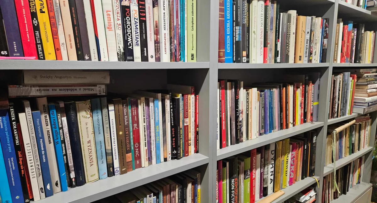 literatura, Sobota bibliotekach Ochocie Włochach - zdjęcie, fotografia