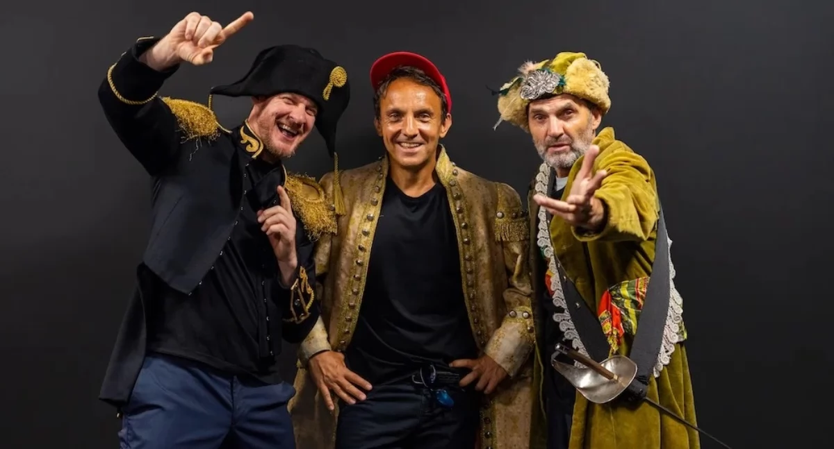 teatr, Spektakl Historia świata skróconej wersji - zdjęcie, fotografia