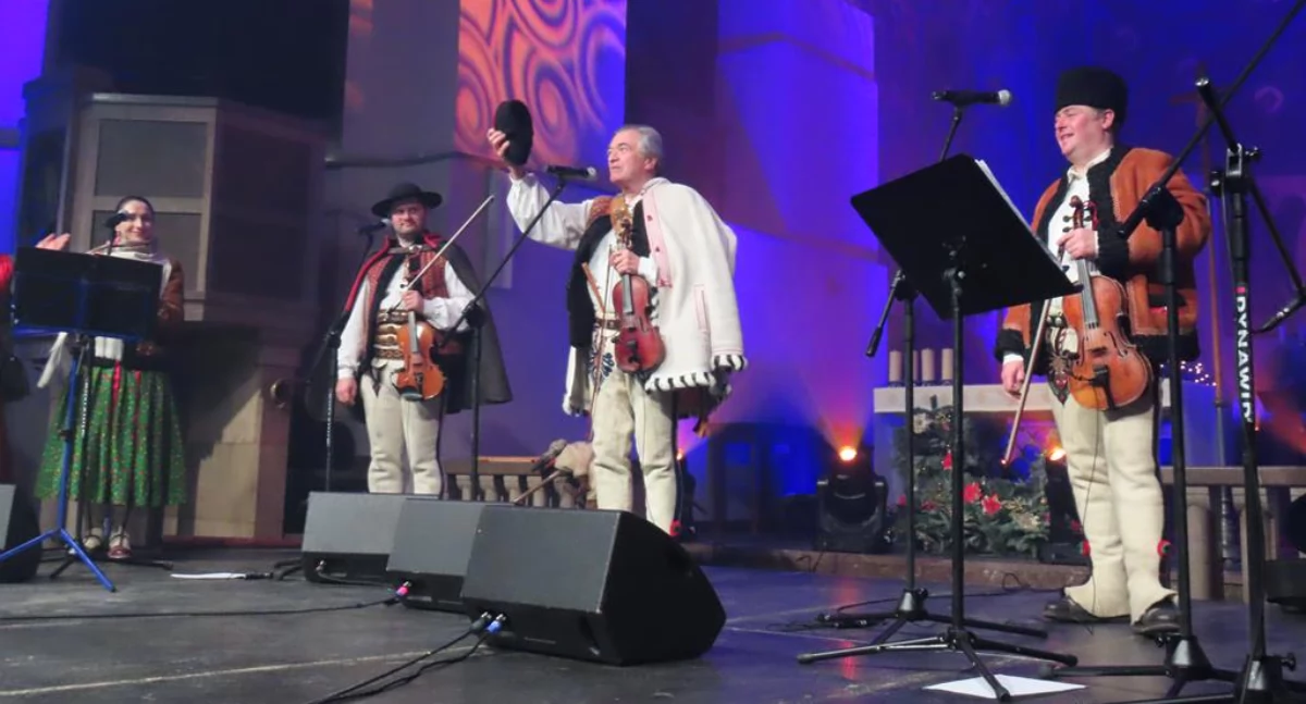 Muzyka, Piękny koncert zespołu Karpiela Bułecki Hurda - zdjęcie, fotografia