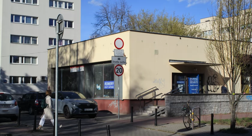 Handel i usługi, Wiosna zaczęła oblężenie serwisów rowerowych - zdjęcie, fotografia