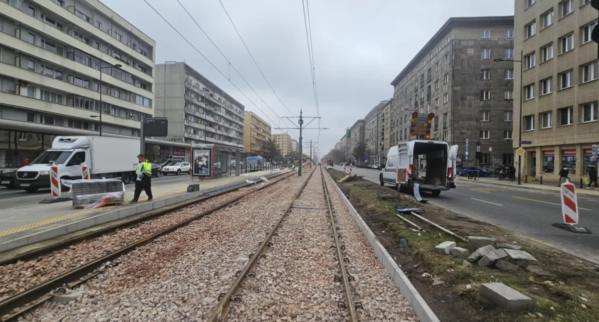 komunikacja, Tramwaje wracają Grójecką - zdjęcie, fotografia