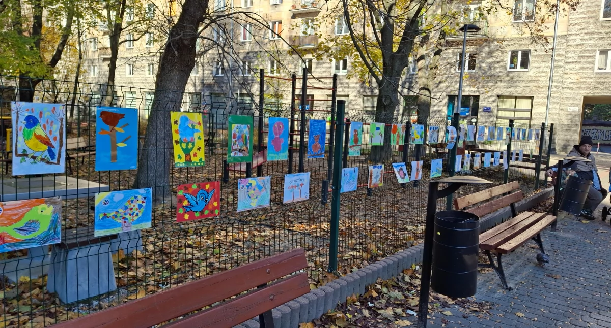 wystawy, artyści ochockich przedszkoli zapraszają wystawę PTAKI - zdjęcie, fotografia
