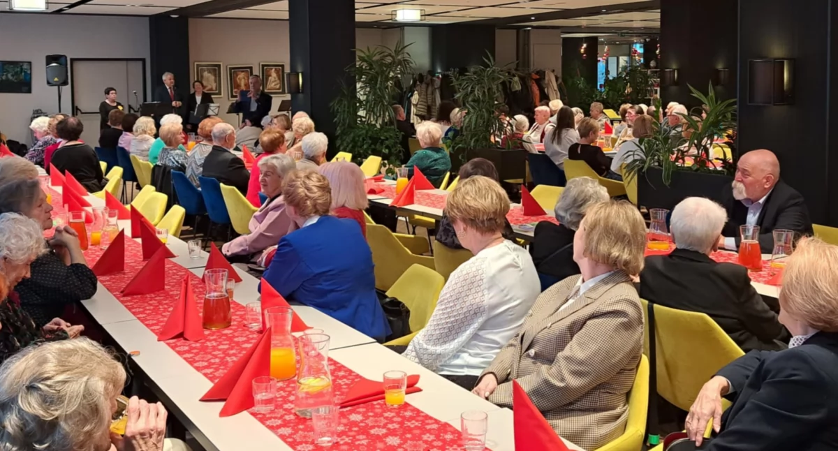 seniorzy, Hotel Arche Seniorów - zdjęcie, fotografia