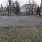 Skoro za płotem plac zabaw to tutaj może 