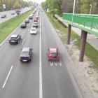 Ten przynajmniej cały czas skręca
