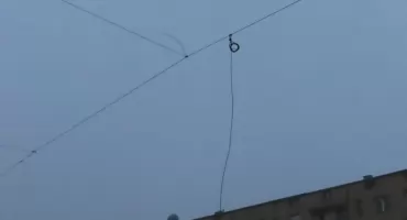 Elektryka i rzeźbione instalacje wokół Zieleniaka i Hali Banacha 