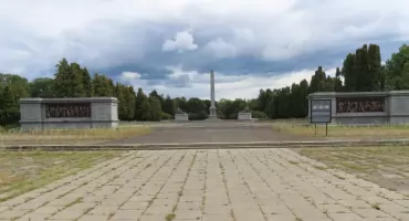 Cmentarz Mauzoleum Żołnierzy Radzieckich