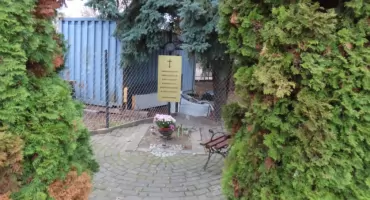 Pomnik AK „Garłuch” z Włodarzewskiej 