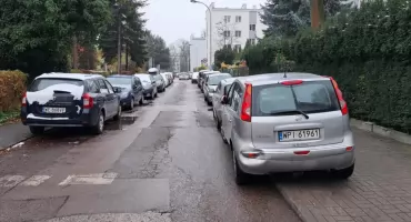 Dzielnica Włochy – chcemy strefę płatnego parkowania, czy nie?