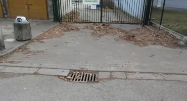  U nas na Ochocie jeszcze jesień na ulicach dzielnicowych