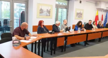 Ochockie parki toną w papierach, wizjach i koncepcjach