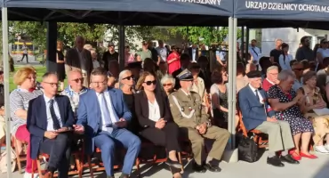 87 rocznica obrony Warszawy pod Pomnikiem Barykady Września