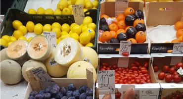 Sałatka z kurczakiem, mango i selerem 